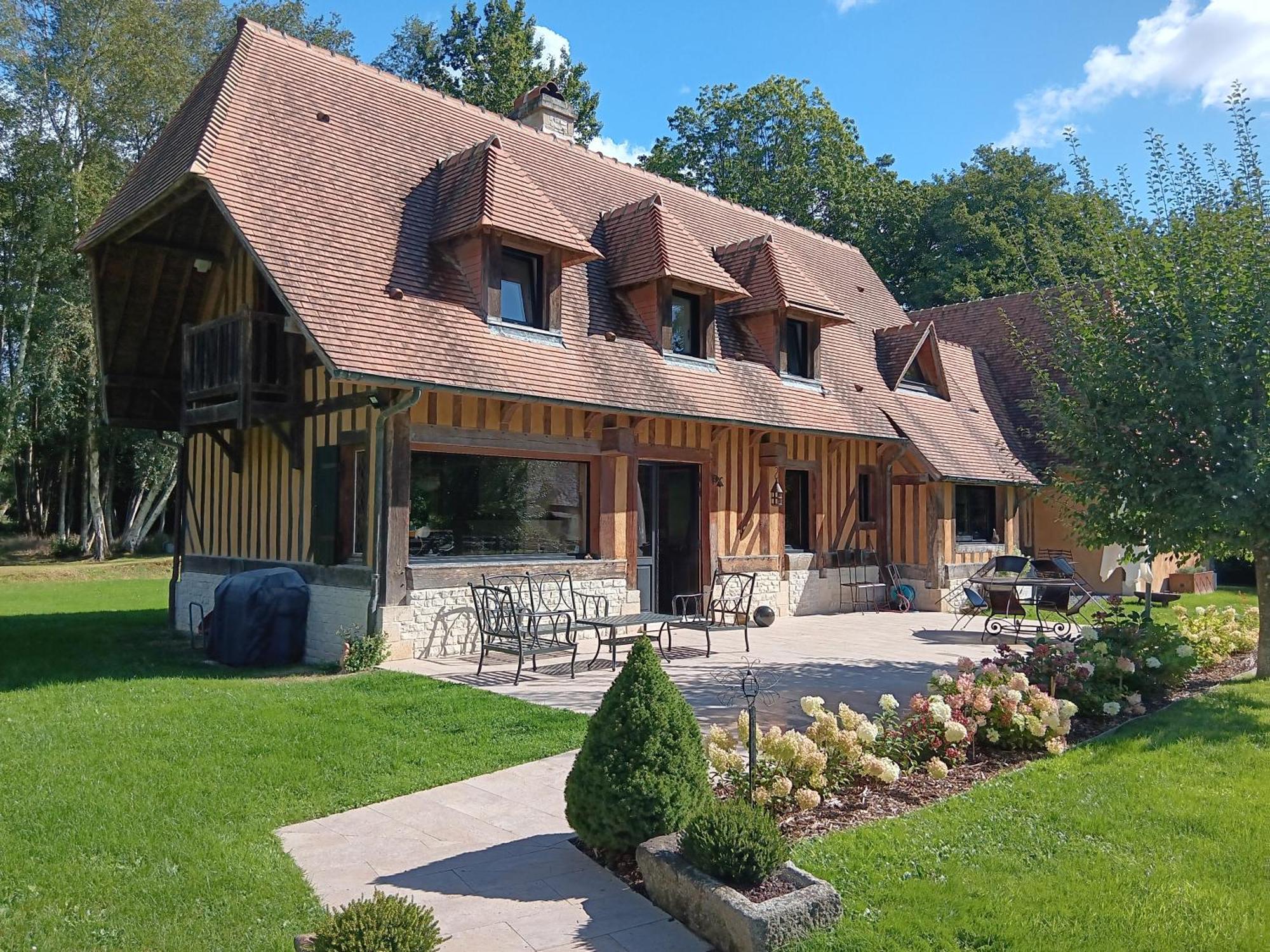 Le Clos Joly 14 Saint-Gatien-des-Bois Exterior photo
